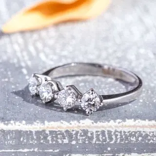 Anilllo oro 18k y diamantes 0.57 H-vs                                                               