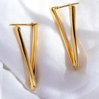 PENDIENTES HORIZONTE ORO 18K                                                                        