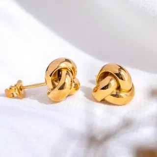 ORO PENDIENTE SEÑORA                                                                                