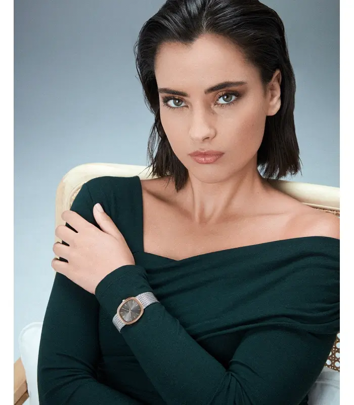 <br> Este reloj está constituido con materiales de primera calidad