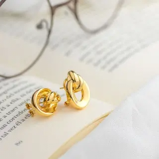 PENDIENTES ORO 18K                                                                                  